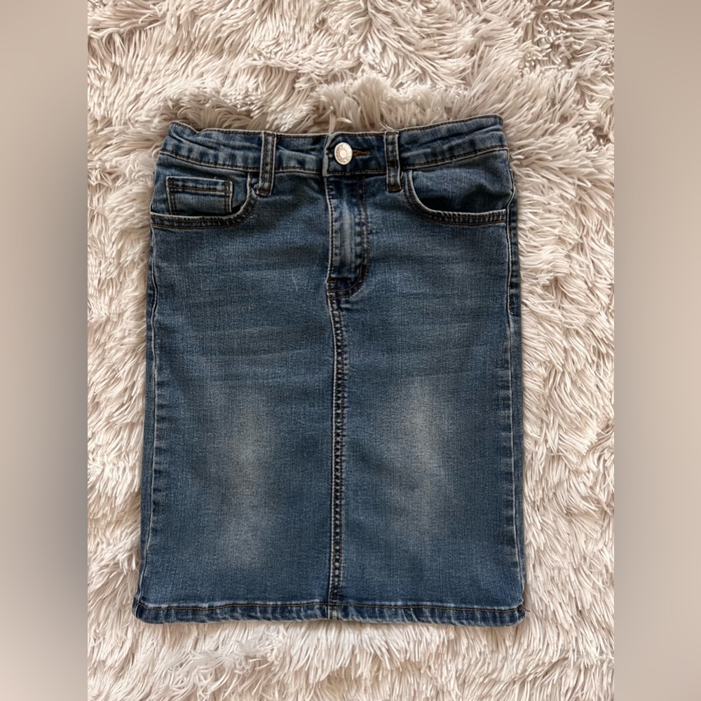 Denim skirt